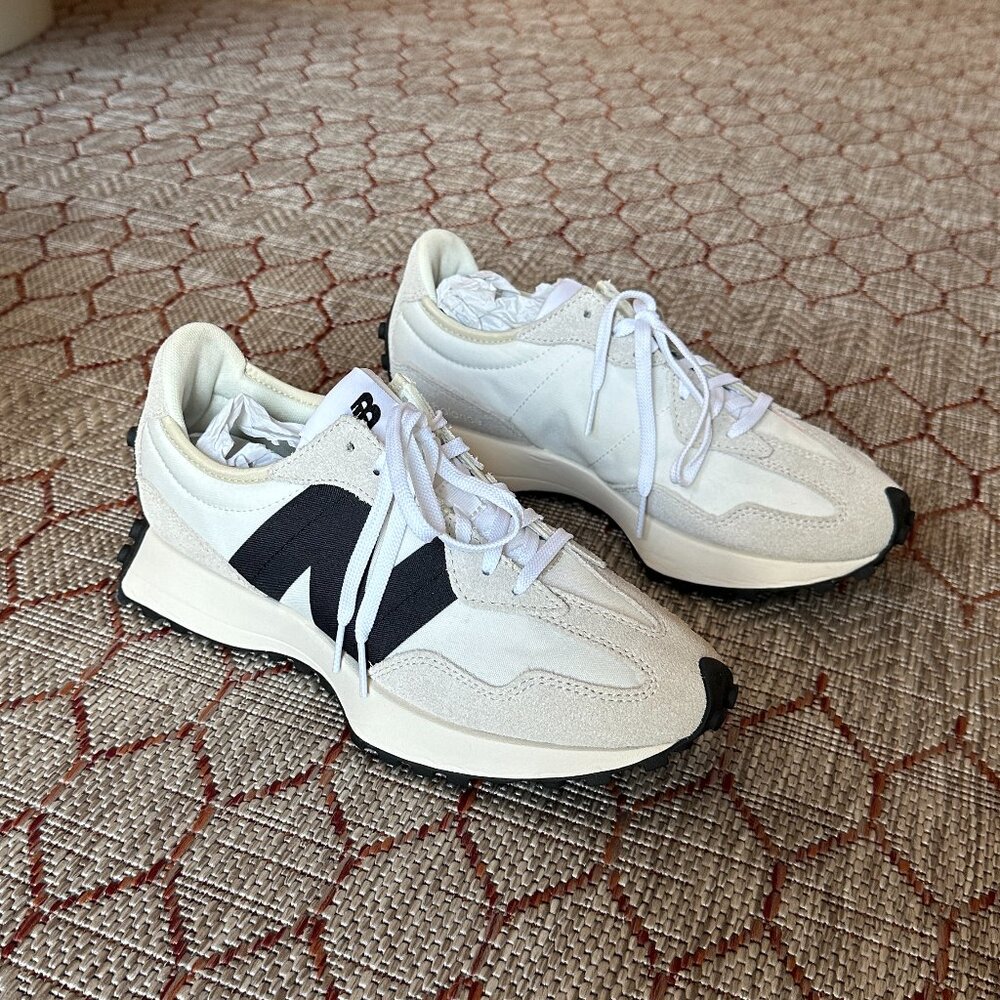 Women's New Balance 327 Sneakers